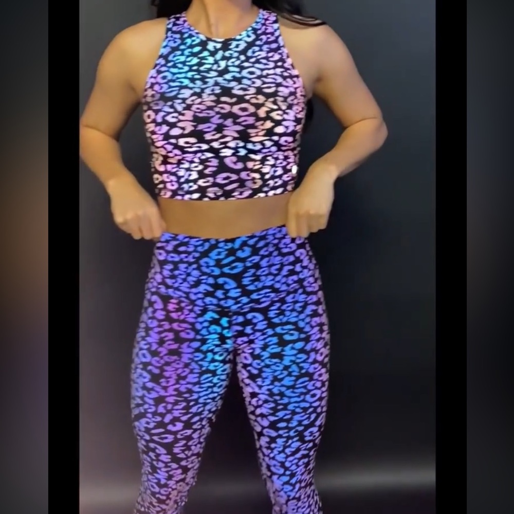 Holographic set. Leggings and crop top